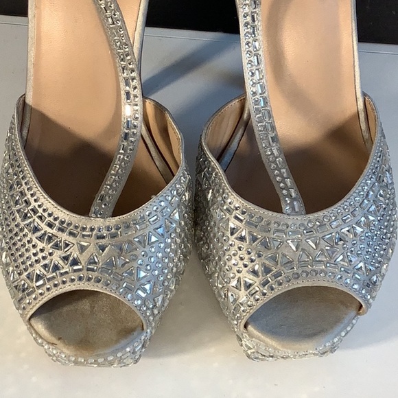 Thalia Sodi Flor Silver T Strap Platform Stiletto Jeweled Open Toe Heels Sz 9 - Picture 8 of 12